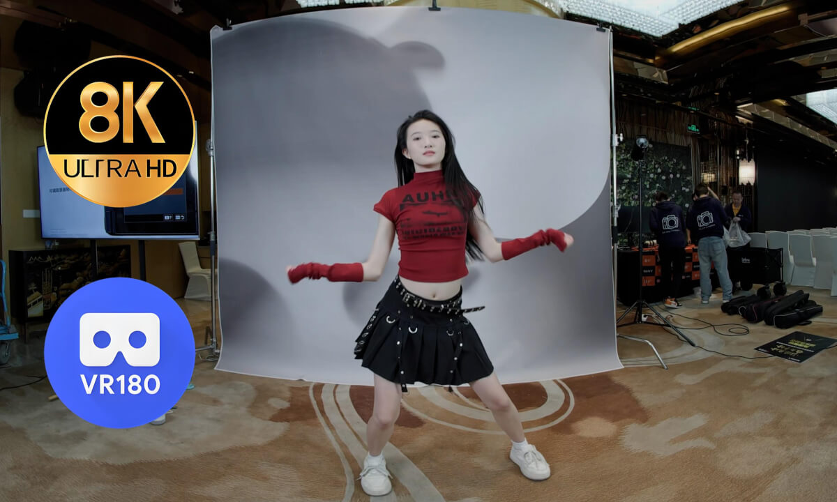 The girl danced at the Shenzhen Sony Alpha Club Activities