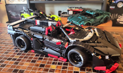 Lamborghini Veneno Lego/Technic set by Nifeliz! Absolutely stunning and fun to build!! Lamborghini Veneno Lego/Technic set by Nifeliz! Absolutely stunning and fun to build!!