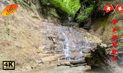 Waterfall in the Winigraben near Lyss in Switzerland - 360° VR video without VR glasses 4k VR Video Waterfall in the Winigraben near Lyss in Switzerland - 360° VR video without VR glasses 4k VR