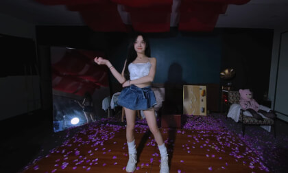 狸妖妖liyaoyao 20250408001 凑热闹3 3D VR 180 8K VR Video 狸妖妖liyaoyao 20250408001 凑热闹3 3D VR 180 8K VR