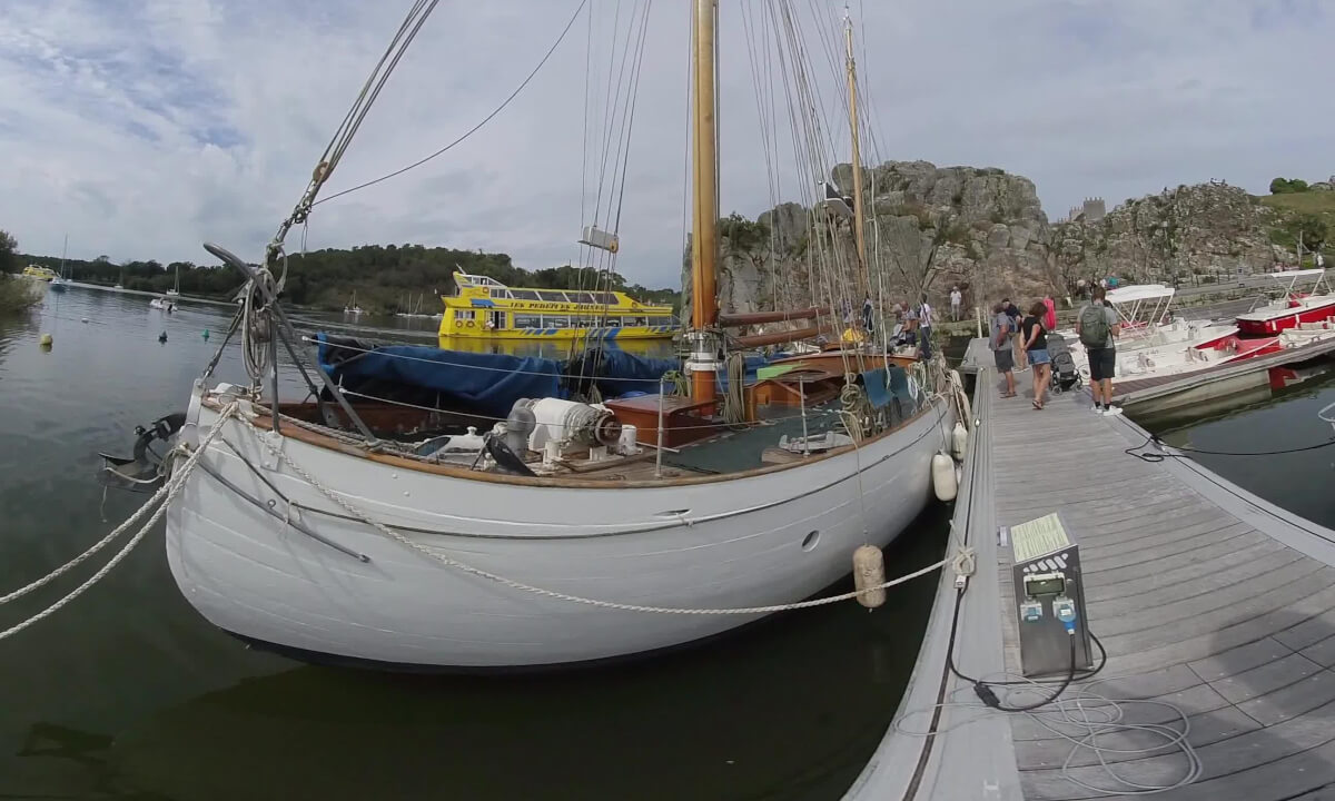 VR180 3D - LA ROCHE BERNARD Fête au Vieux Port
