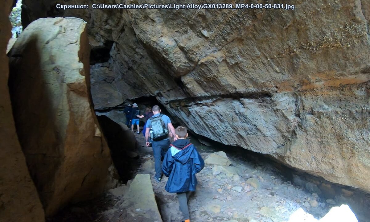 A hike to Wolgan View Canyon, Australia