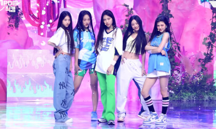 Attention - NewJeans 2022.8.11 8K FanCam VR Video Attention - NewJeans 2022.8.11 8K FanCam VR