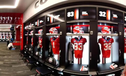 In Georgia Bulldogs "Dawgs" locker room minutes before the team enters it to get ready for game vs Auburn Tigers! 360° video VR Video In Georgia Bulldogs "Dawgs" locker room minutes before the team enters it to get ready for game vs Auburn Tigers! 360° video VR