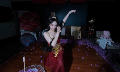 狸妖妖liyaoyao 20250421001 西厢寻他 3D VR 180 8K VR Video 狸妖妖liyaoyao 20250421001 西厢寻他 3D VR 180 8K VR