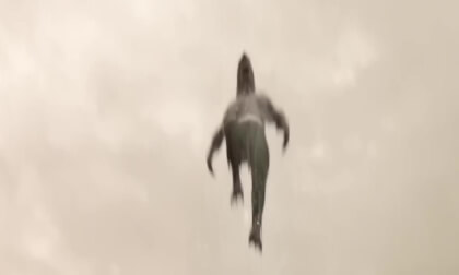Flash vs Sharkman Epic Battle in 3D VR Flash vs Sharkman Epic Battle in 3D VR