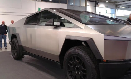 Tesla Cybertruck Exploration VR Video Tesla Cybertruck Exploration VR