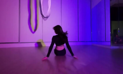 Aerial Hammock Dance VR Video Aerial Hammock Dance VR