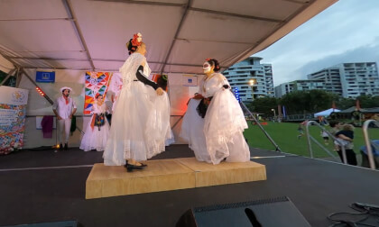 Fiesta Latina Mexican Dancing VR Video Fiesta Latina Mexican Dancing VR