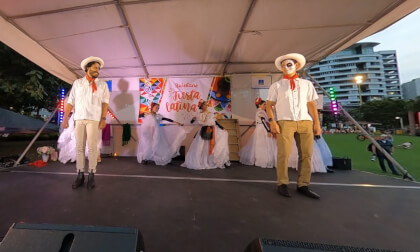 Fiesta Latina - Mexican Dancing