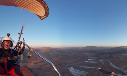 Vuelta por la Algueña. Salida del sol sobre las canteras de mármol del monte Coto. Vuelta por la Algueña. Salida del sol sobre las canteras de mármol del monte Coto.