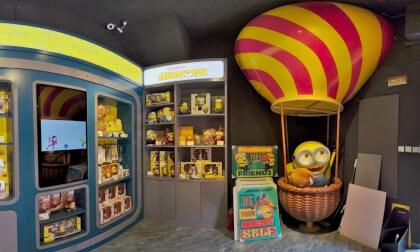 Minion Ice Cream Shop VR Video Minion Ice Cream Shop VR