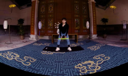 Elastic Band Squat - Little Chili Fat Burning Strategy Peach Hip Series - Episode 20 VR Video Elastic Band Squat - Little Chili Fat Burning Strategy Peach Hip Series - Episode 20 VR