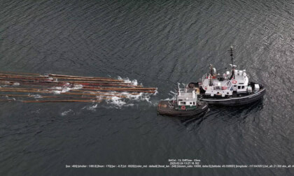 Tugboat Towing Logs VR Video Tugboat Towing Logs VR