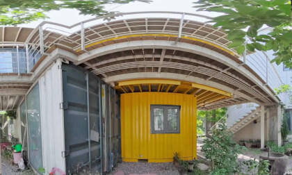 Creative Container Studio VR Video Creative Container Studio VR