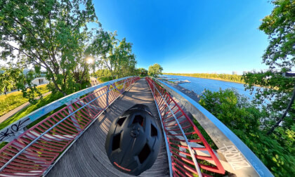 1 hour cycling exercise VR 360° 8K - With Canadian Goose! 1 hour cycling exercise VR 360° 8K - With Canadian Goose!