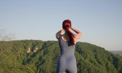 GFE Girls #14 - Yoga in nature !! VR Video GFE Girls #14 - Yoga in nature !! VR