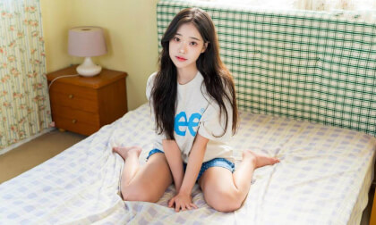 A woman was replaced in the army VR Video A woman was replaced in the army VR