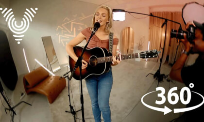 VR 360° Captured in Song An Acoustic Performance Photo Experience VR Video VR 360° Captured in Song An Acoustic Performance Photo Experience VR