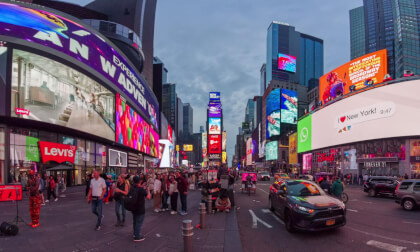 Times Square Day & Night | 14K VR180 Timelapse shot on Q3 Ultra VR180 VR Video Times Square Day & Night | 14K VR180 Timelapse shot on Q3 Ultra VR180 VR
