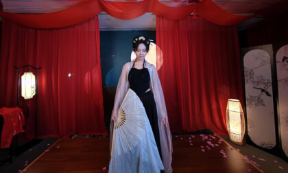 狸妖妖liyaoyao 20250514001 西厢寻他 3D VR 180 8K VR Video 狸妖妖liyaoyao 20250514001 西厢寻他 3D VR 180 8K VR