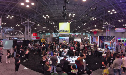 Becoming Giant/Dwarf - Walking around BH EXPO NYC  |  36&135mm IPD Experimental VR180 Video VR Video Becoming Giant/Dwarf - Walking around BH EXPO NYC  |  36&135mm IPD Experimental VR180 Video VR