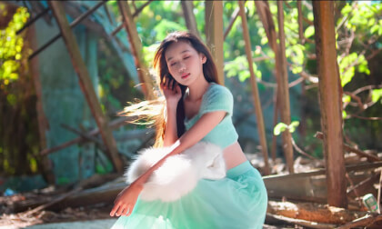 Cute Girl Portrait VR Video Cute Girl Portrait VR