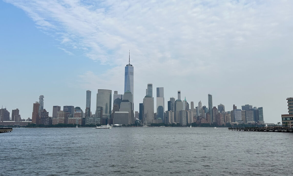 New York City Skyline Across Hudson River 3D VR 180