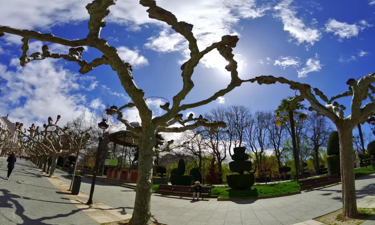 Burgos walking tour 8K 180VR Remastered
