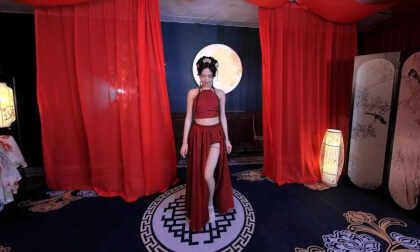 狸妖妖liyaoyao 20250517001 桃花旗袍 3D VR 180 8K VR Video 狸妖妖liyaoyao 20250517001 桃花旗袍 3D VR 180 8K VR