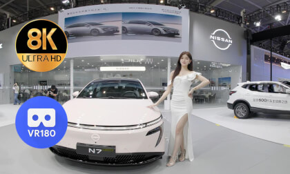 Models at the booth of Dongfeng-Nissan VR Video Models at the booth of Dongfeng-Nissan VR
