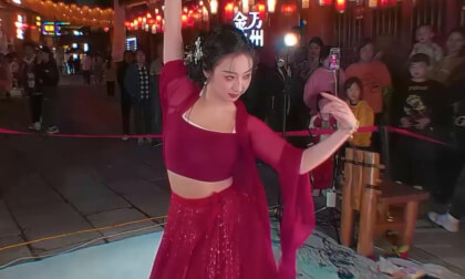 璐十三-时候 VR Video 璐十三-时候 VR