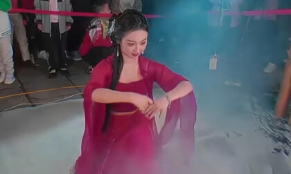 璐十三-新贵妃醉酒 VR Video 璐十三-新贵妃醉酒 VR