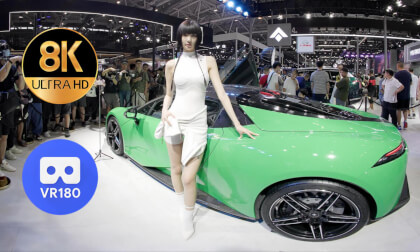 Models at the booth of GAC-HYPTEC Models at the booth of GAC-HYPTEC