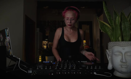 Glitch Garden – DJ PixelNomad Glitch Garden – DJ PixelNomad