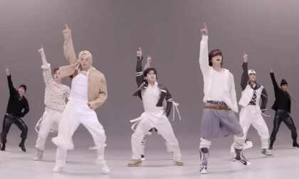 Stray Kids(스트레이 키즈) '락 (樂) (LALALALA)' (Full Focused)| BE ORIGINAL |Converted 60FPS 3D VR VR Video Stray Kids(스트레이 키즈) '락 (樂) (LALALALA)' (Full Focused)| BE ORIGINAL |Converted 60FPS 3D VR VR