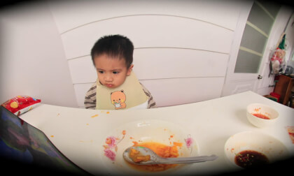 “Baby Tries Mì Quảng for Breakfast – Cutest Foodie Moment Ever! VR Video “Baby Tries Mì Quảng for Breakfast – Cutest Foodie Moment Ever! VR