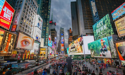 Times Square in 8K 180° VR: A New View Every Minute Times Square in 8K 180° VR: A New View Every Minute