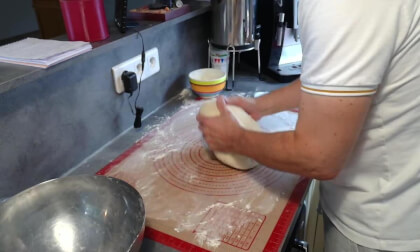 Fabrication Pain à la maison VR Video Fabrication Pain à la maison VR