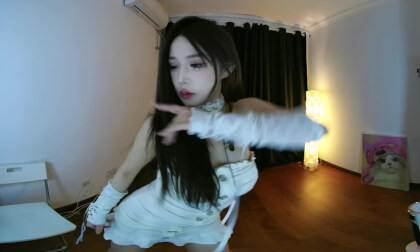 云云子yunyunzi 20250312001 All Designer 3D VR 180 8K VR Video 云云子yunyunzi 20250312001 All Designer 3D VR 180 8K VR