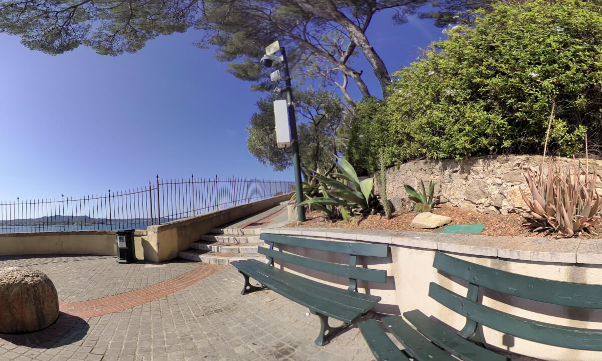 Sanary sur mer, montée des oratoires