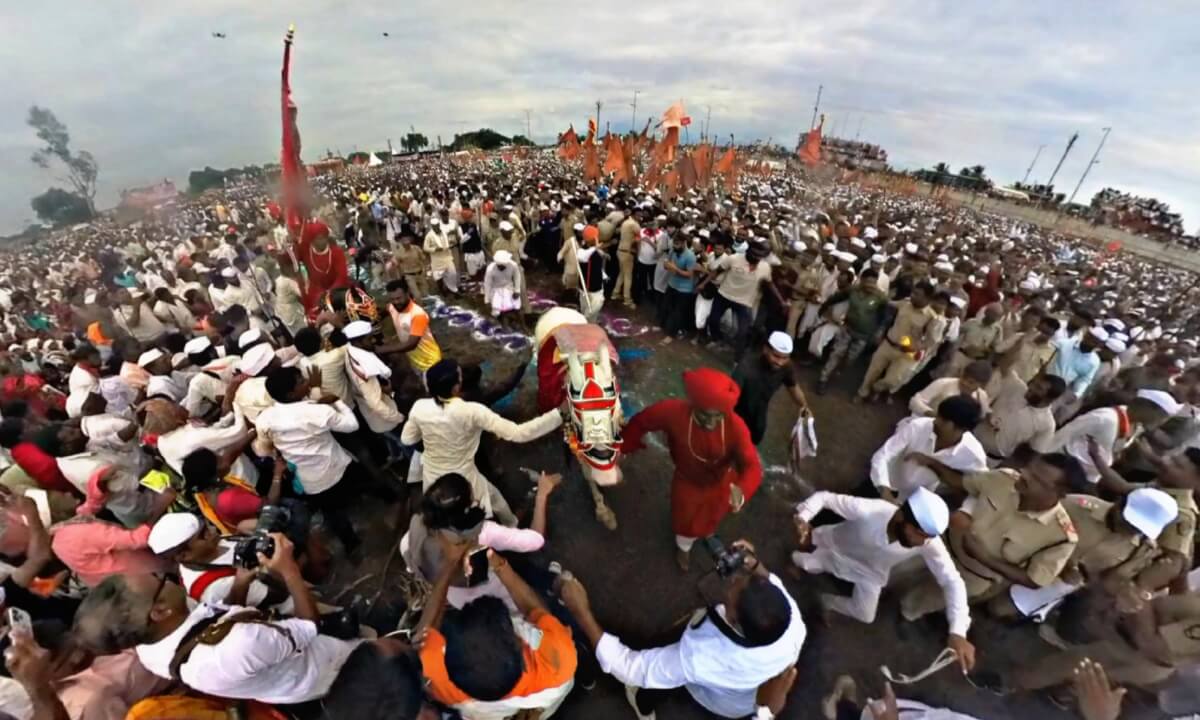 Worlds Biggest And Longest Spiritual Journey | Wakhri Gol Ringan, Pandharpur Wari 360 Video