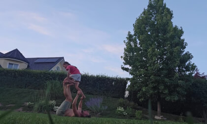 Acro yoga flat 🧘♂️ Acro yoga flat 🧘♂️