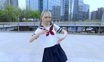 Xixi Zi Dance to songs from Hatsune Miku