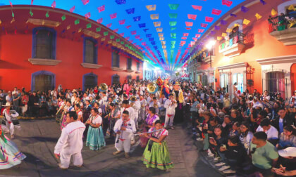 Jarabe Mixteco en la Alameda de Oaxaca VR Video Jarabe Mixteco en la Alameda de Oaxaca VR