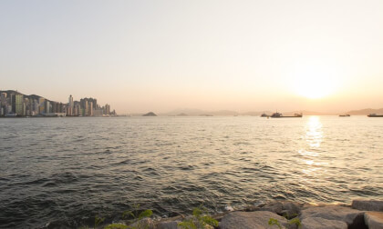 (3D180VR 8K60P )HK West Kowloon Waterfront Promenade Sunset Time Lapse (3D180VR 8K60P )HK West Kowloon Waterfront Promenade Sunset Time Lapse