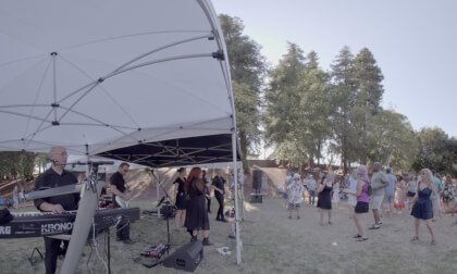 Music in the park by Electric X Dance Band - HDR  8K 3D 180 VR Video Music in the park by Electric X Dance Band - HDR  8K 3D 180 VR