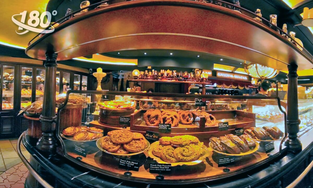 B&C Medieval Retro Bakery, Xintiandi