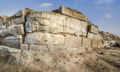 VR 360° Wandering China: Shimao Ruins in Shaanxi, the largest city in China 4,000 years ago  part1 vr漫游中国:陕西石峁遗址,4000年前中国最大的城市 part1 VR Video VR 360° Wandering China: Shimao Ruins in Shaanxi, the largest city in China 4,000 years ago  part1 vr漫游中国:陕西石峁遗址,4000年前中国最大的城市 part1 VR
