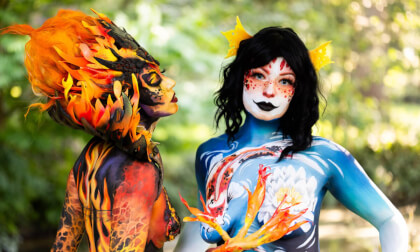 Bodypainted Girls Dance And Move. VR180 3D VR Video Bodypainted Girls Dance And Move. VR180 3D VR